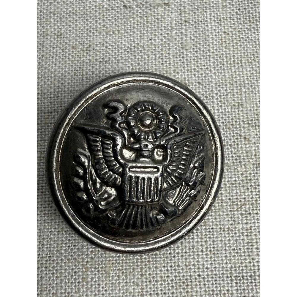 Lot of 12 WWI US‎ Army Eagle Plastic Buttons Scovill Mfg.
